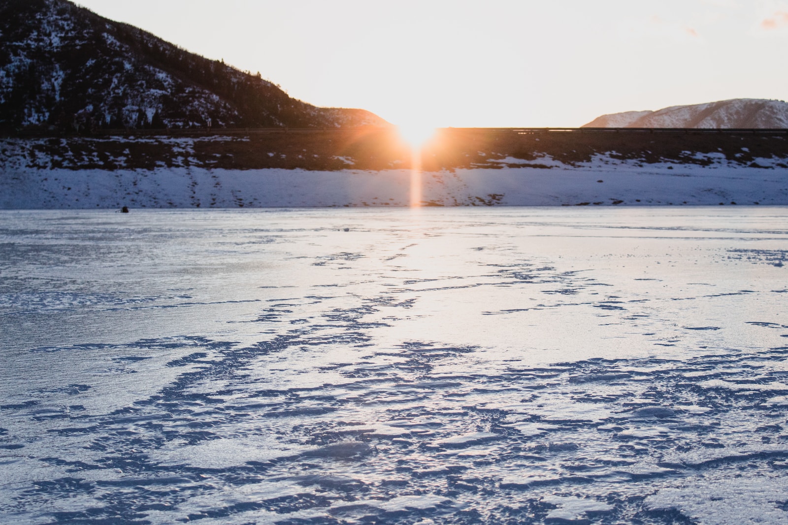 Does Line Color Matter for Ice Fishing? – MUSKEGON RIVER FLY SHOP